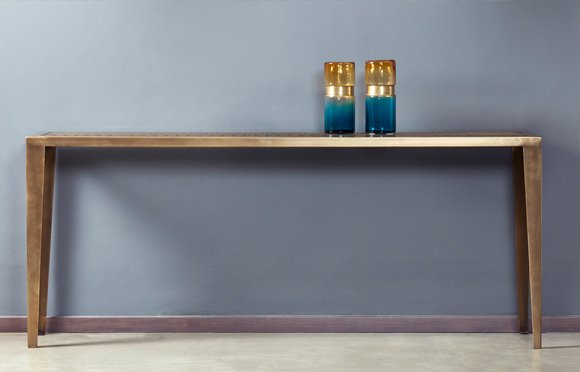 קונסולה Brass